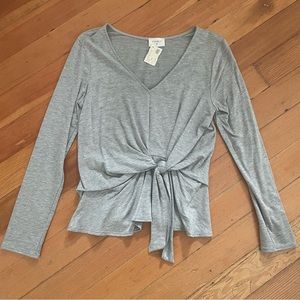 NWT Everly Tie Front Peplum Top